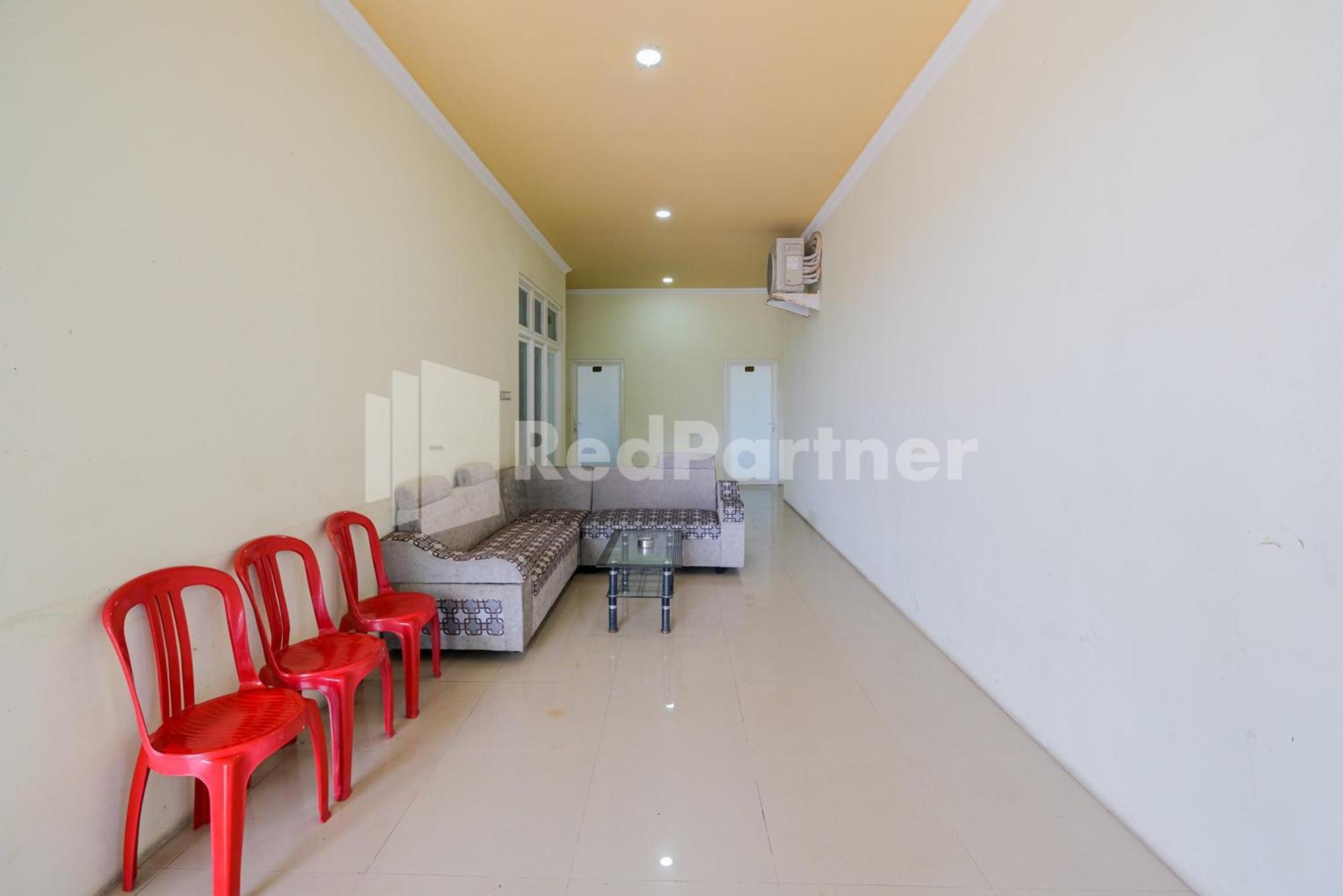 Grand Kencana Guesthouse Syariah Near Wisata Bahari Lamongan Paciran Exteriér fotografie