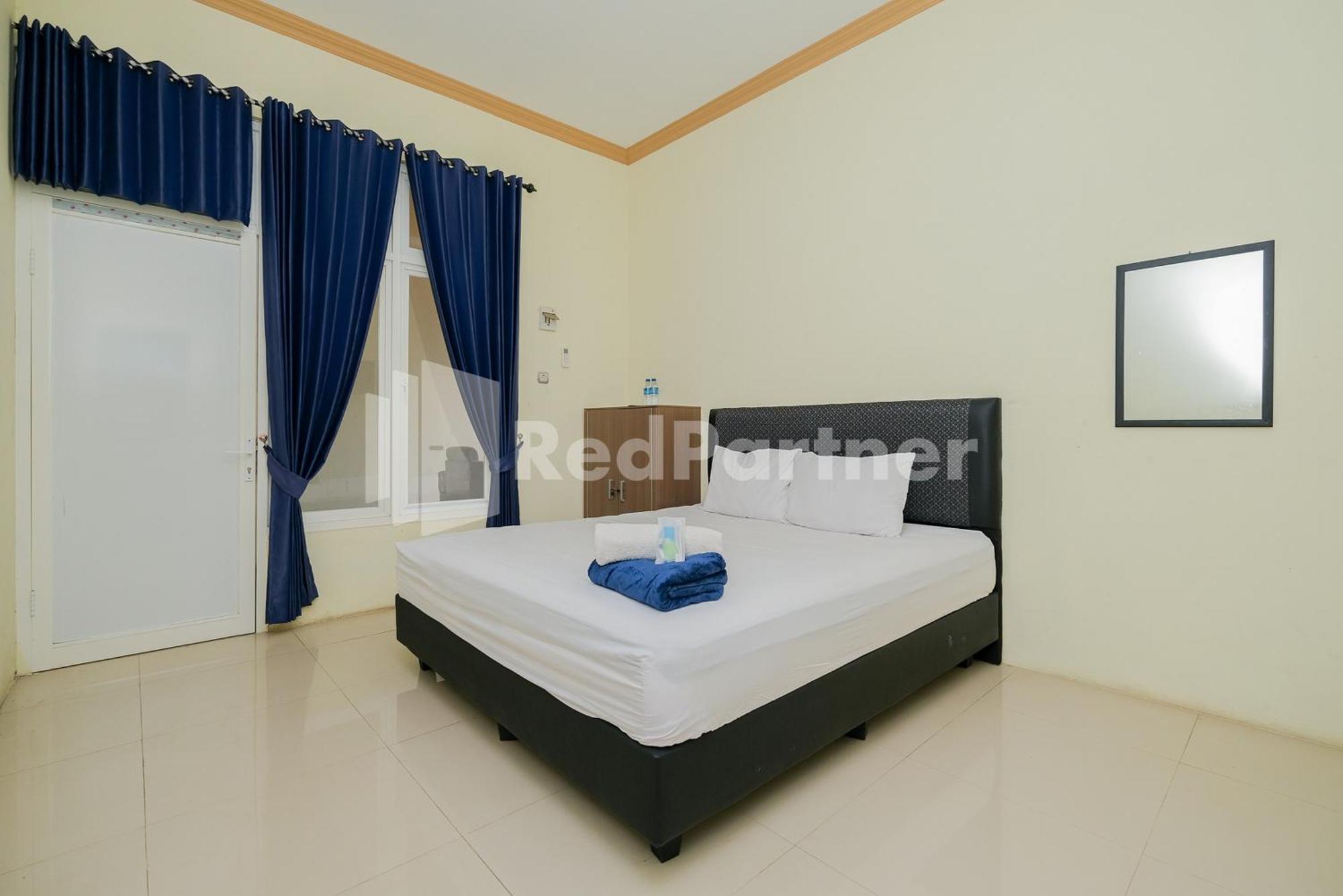 Grand Kencana Guesthouse Syariah Near Wisata Bahari Lamongan Paciran Exteriér fotografie