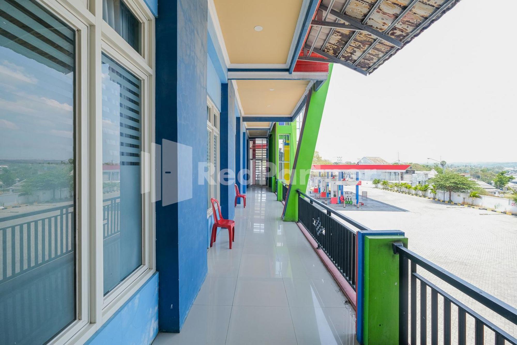 Grand Kencana Guesthouse Syariah Near Wisata Bahari Lamongan Paciran Exteriér fotografie